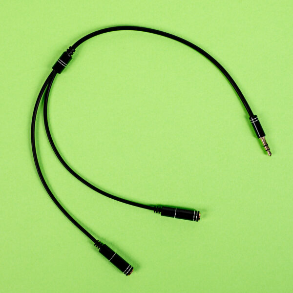 Gizzu 3-Pole Audio Splitter Cable - Black - Syntech