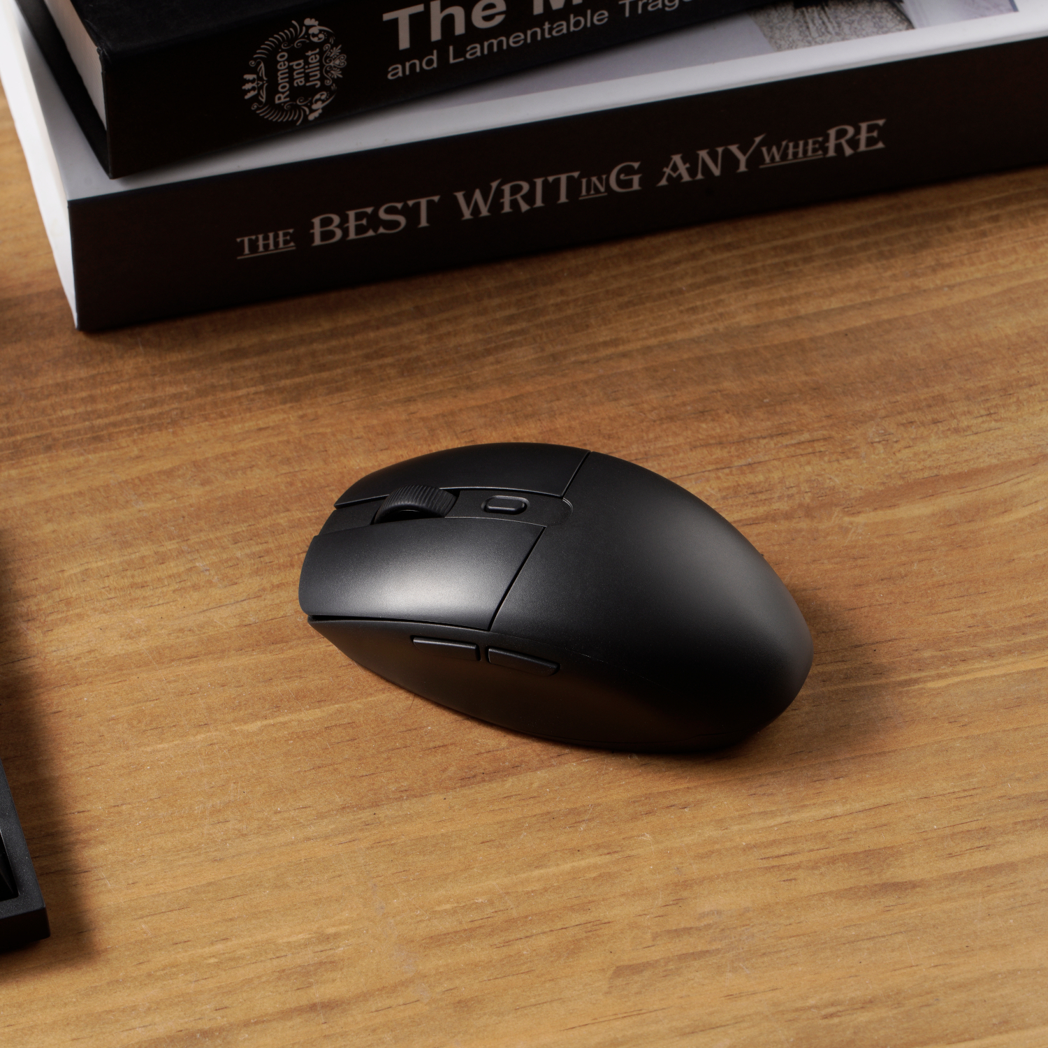 Keychron BM22-A9 1K Huano Micro Switch Wireless Mouse (BT/2.4GHz/Wired) - Black 7