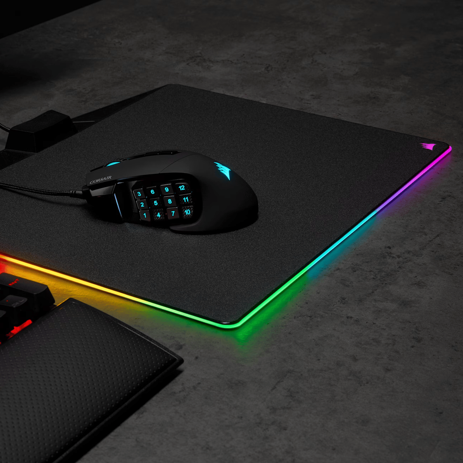 Corsair SCIMITAR RGB ELITE Optical 18 000 DPI MOBA/MMO Gaming Mouse - Black 6
